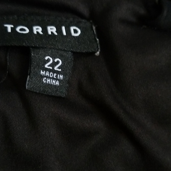 Torrid Black Off Shoulder / Cold Shoulder Assymetrical Hem Bodycon Dress - Picture 12 of 14